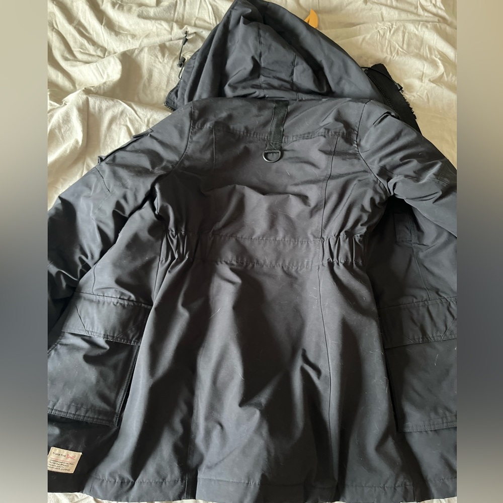 Super warm winter jacket - Picture 3 of 9